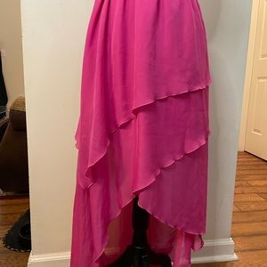 NWOT Flirty Flouncy Fun Beautiful PINK Dress (pinned to show fit)